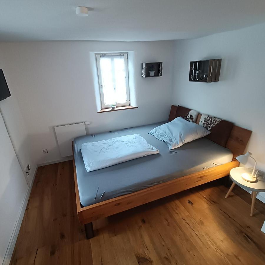 Apartments & Moeblierte Zimmer In Kahl Am Main, Kontaktloser Self Check-In, W-Lan, Schreibtisch, Duschbad, Kuechenzeile, Pkw-Plaetze Exterior foto